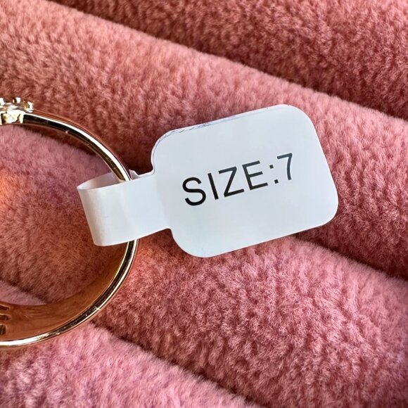 Statement Gold-Tone Champagne CZ Leaf Wrap Cocktail Ring By Park Lane Jewelry - Picture 9 of 10